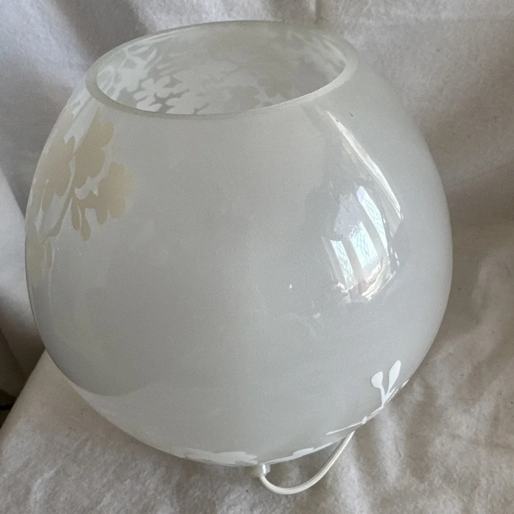 IKEA Knubbic Table Lamp White Frosted Glass Cherry Blossom Design 9